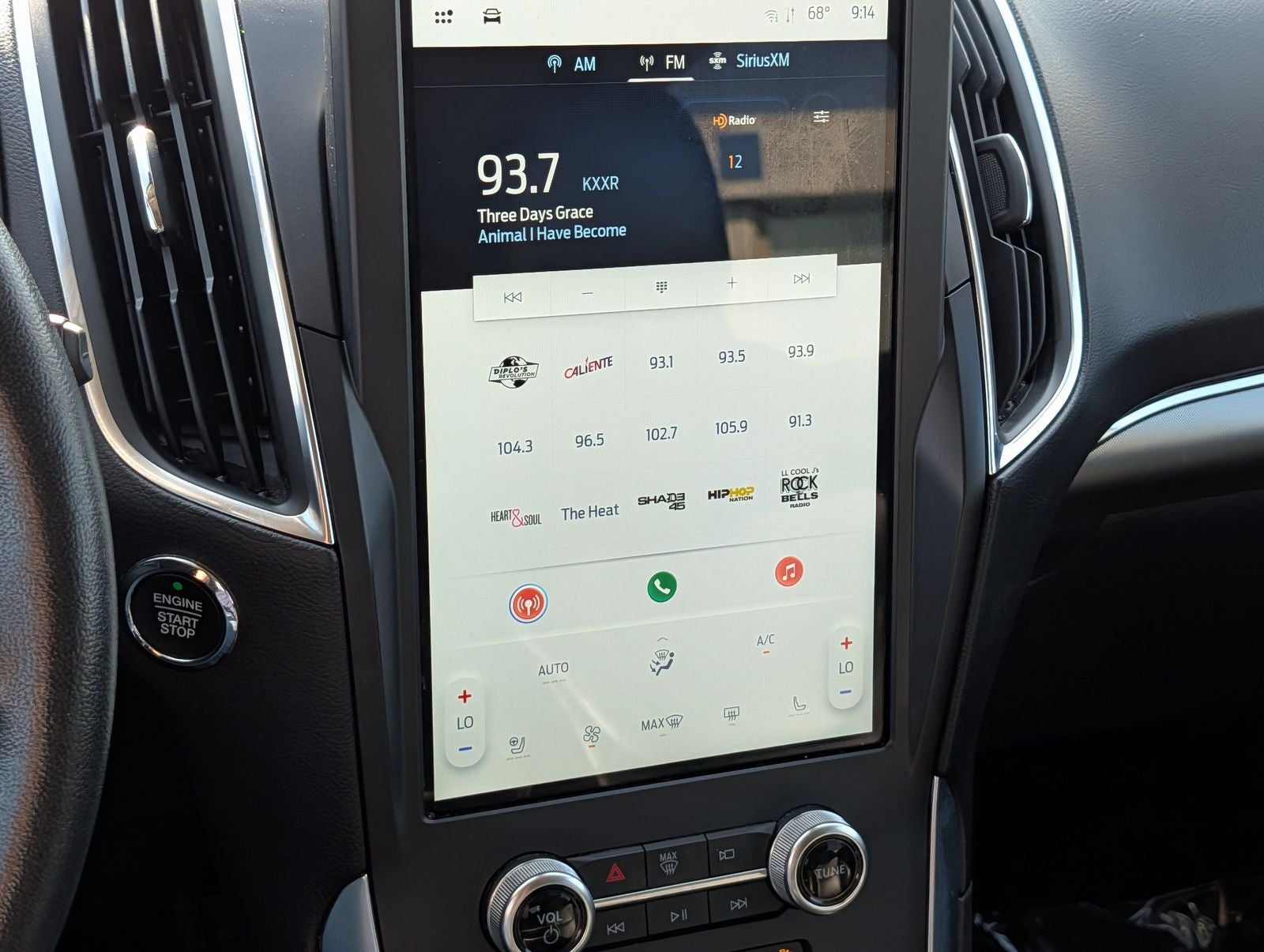 2023 Ford Edge Titanium