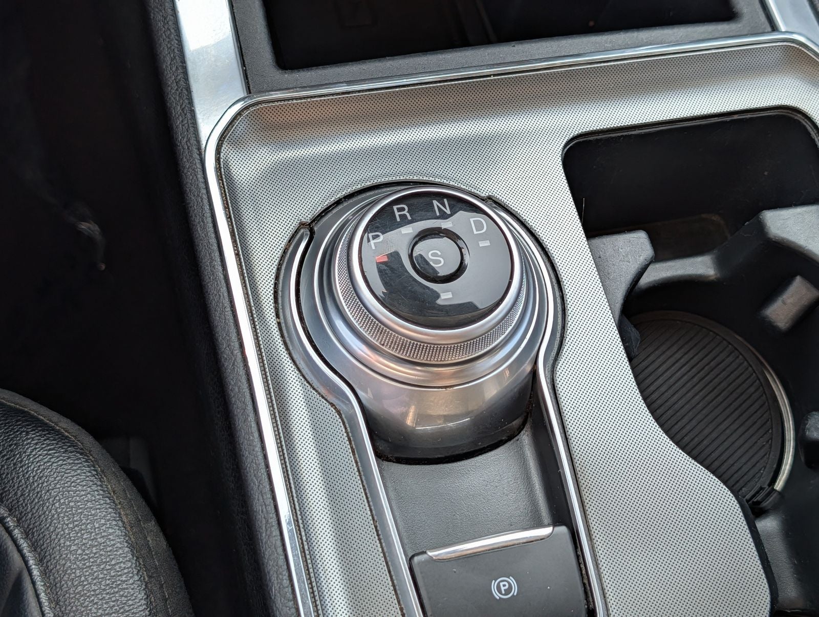2023 Ford Edge Titanium