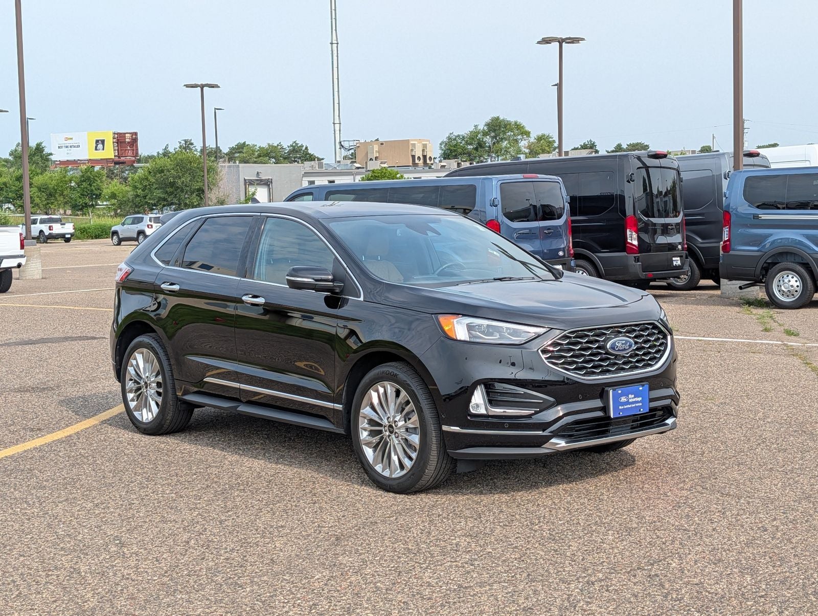 2023 Ford Edge Titanium Elite Package