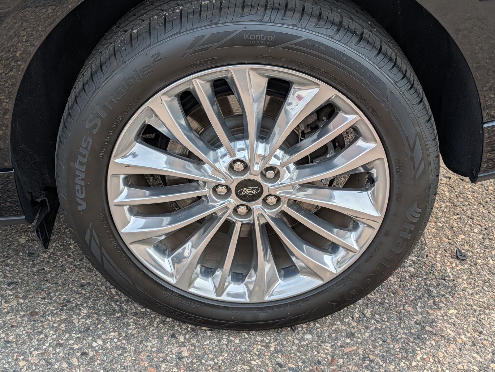 2023 Ford Edge Titanium Elite Package