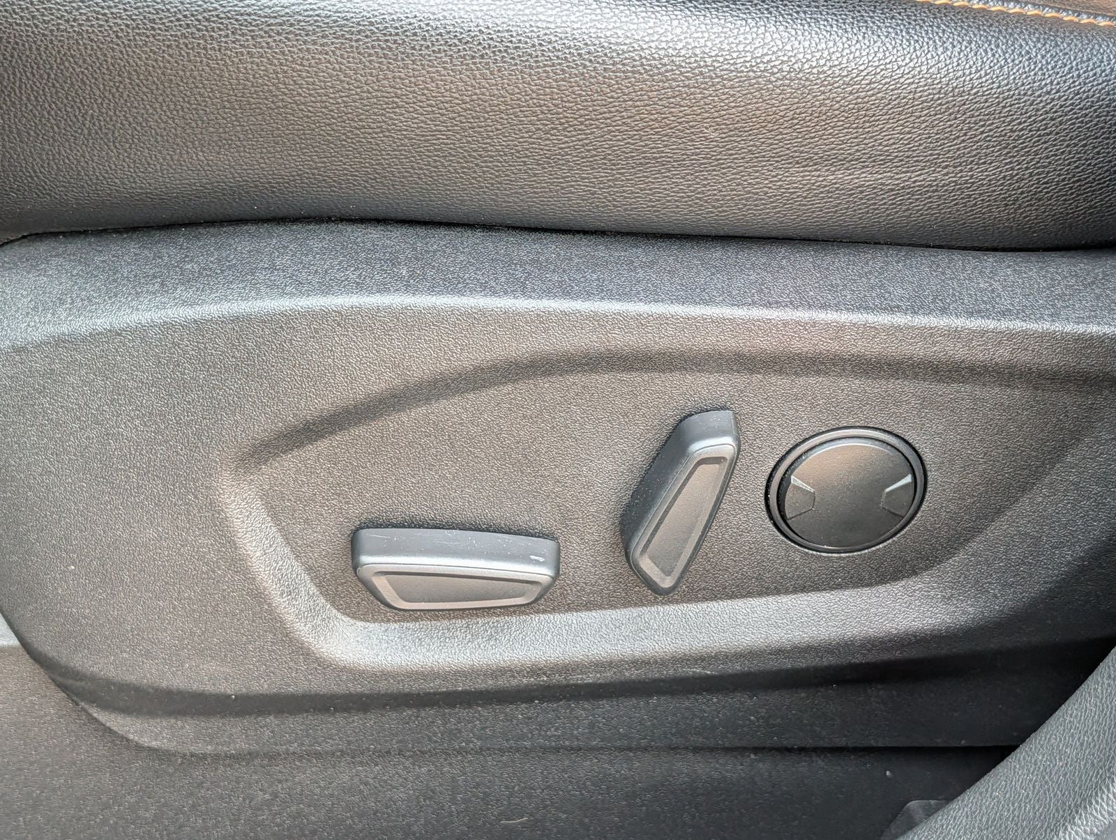 2023 Ford Edge Titanium Elite Package