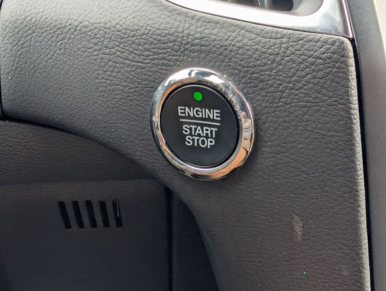 2023 Ford Edge Titanium Elite Package