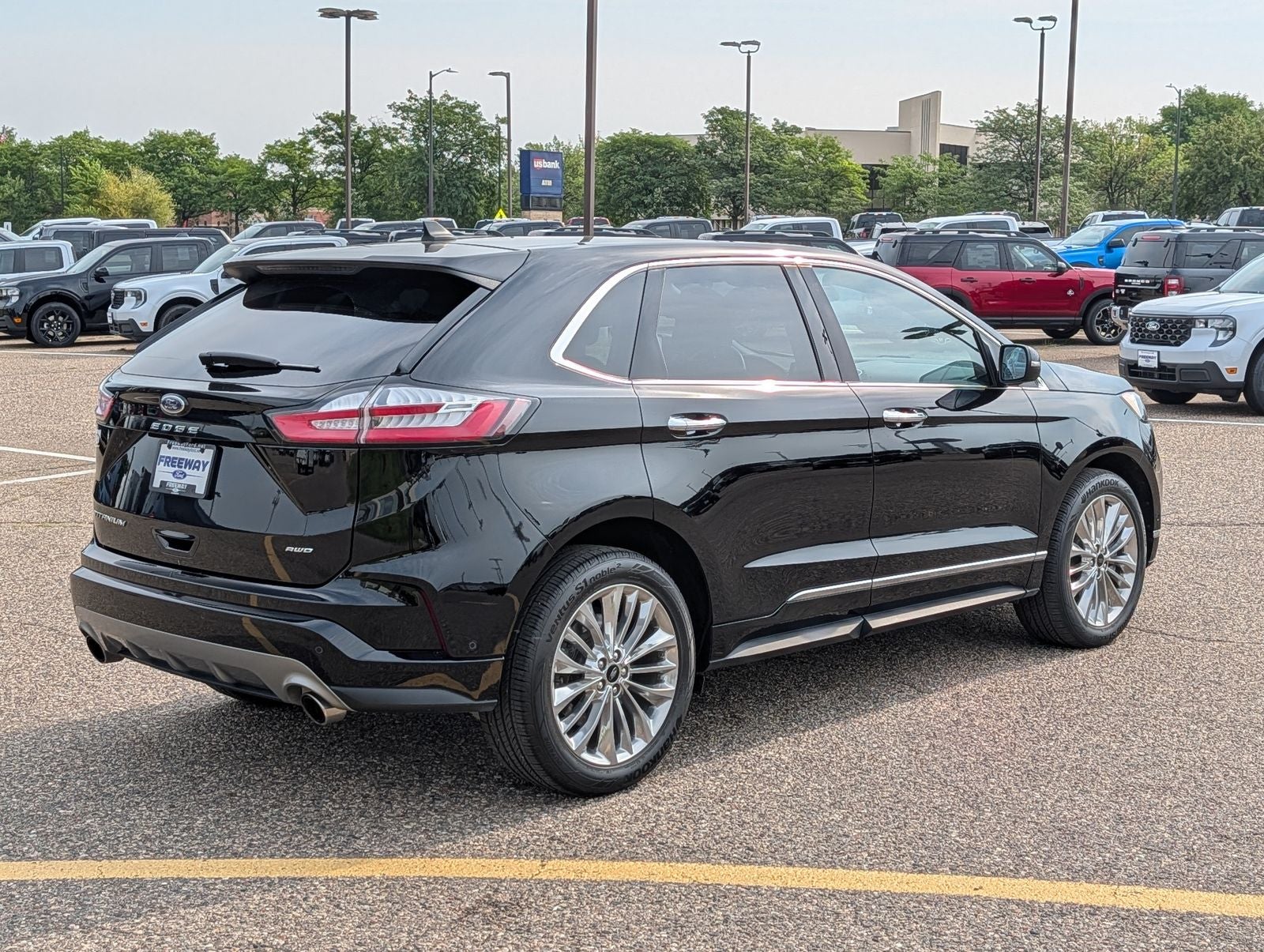 2023 Ford Edge Titanium Elite Package