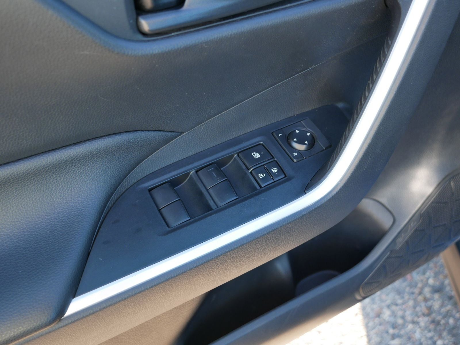 2019 Toyota RAV4 Hybrid LE