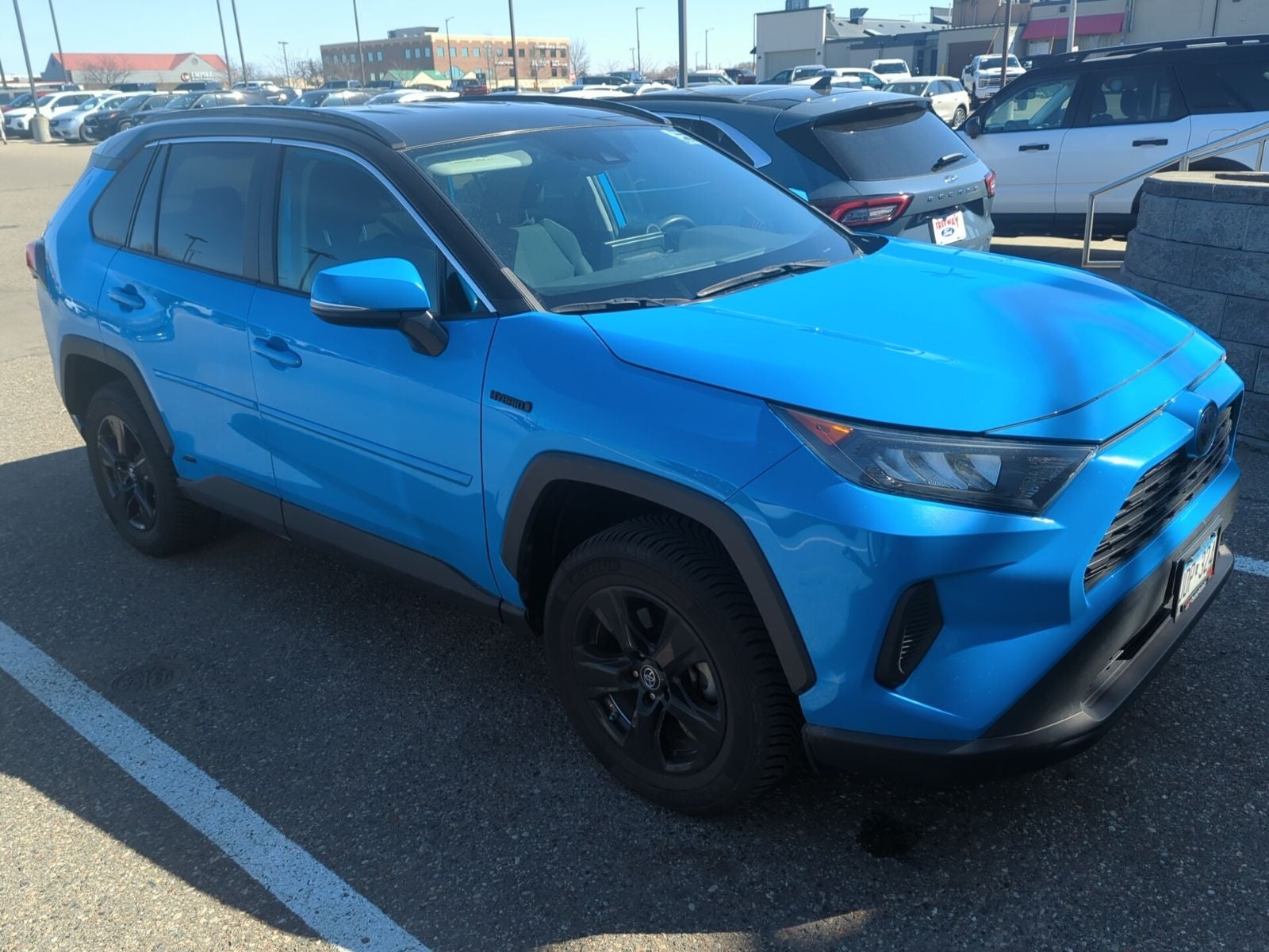 Used 2019 Toyota RAV4 LE with VIN 2T3MWRFV4KW017339 for sale in Minneapolis, Minnesota