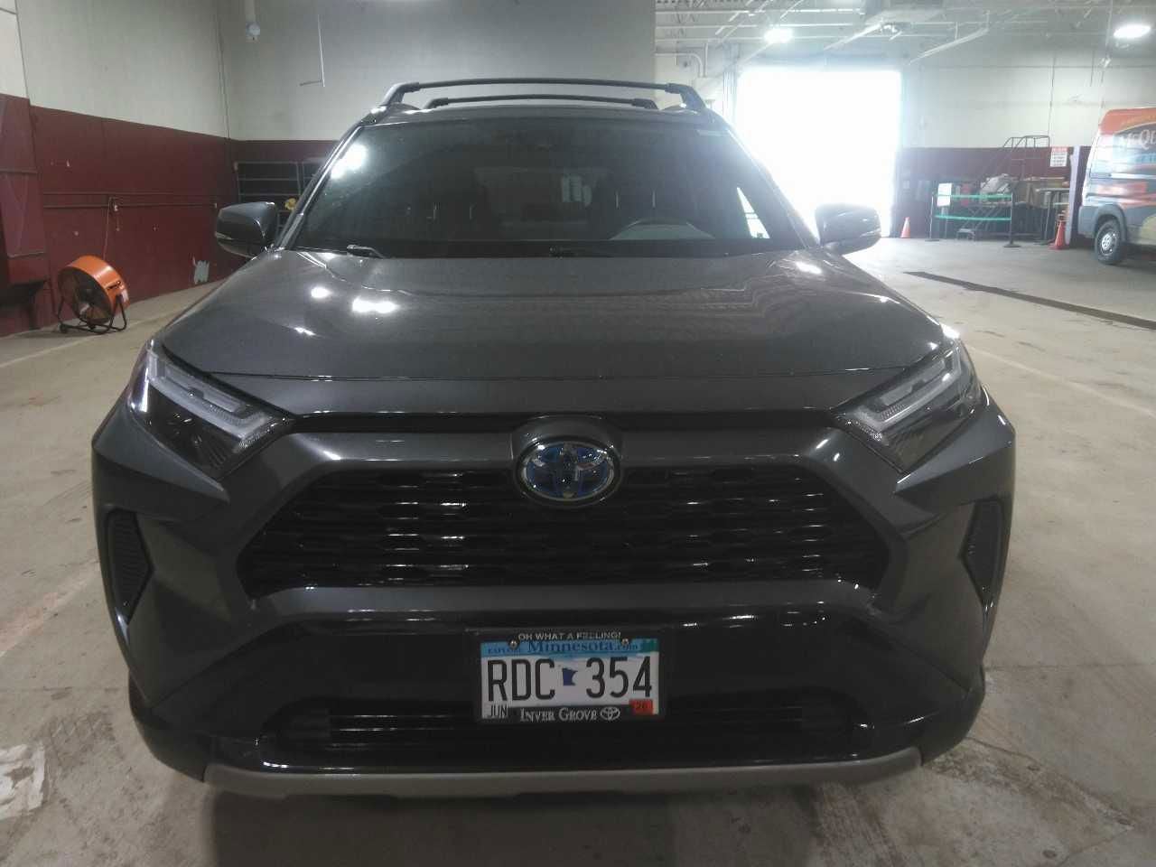 2024 Toyota RAV4 Hybrid SE