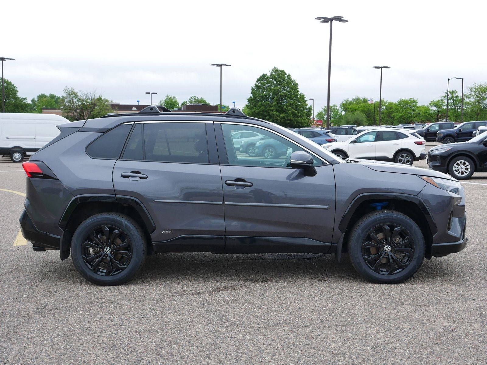 2024 Toyota RAV4 Hybrid SE