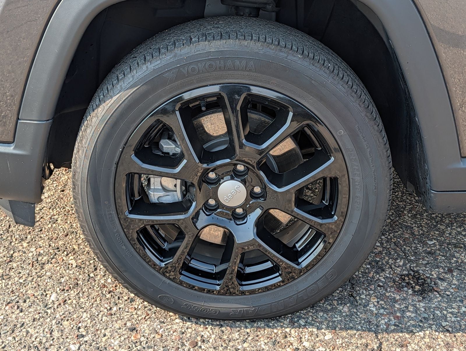 2023 Jeep Compass Latitude Lux w/ Panoramic Moonroof
