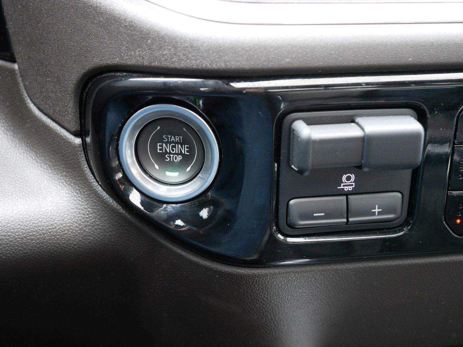 2022 GMC Sierra 1500 SLT Premium Plus w/ Moonroof