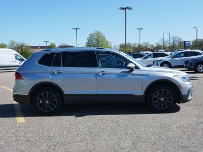 2024 Volkswagen Tiguan 2.0T SE