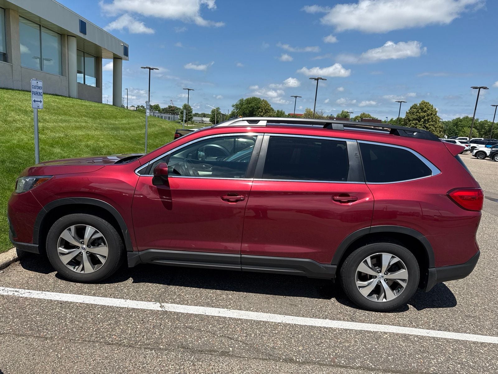 Used 2022 Subaru Ascent Premium with VIN 4S4WMAED4N3438554 for sale in Minneapolis, Minnesota
