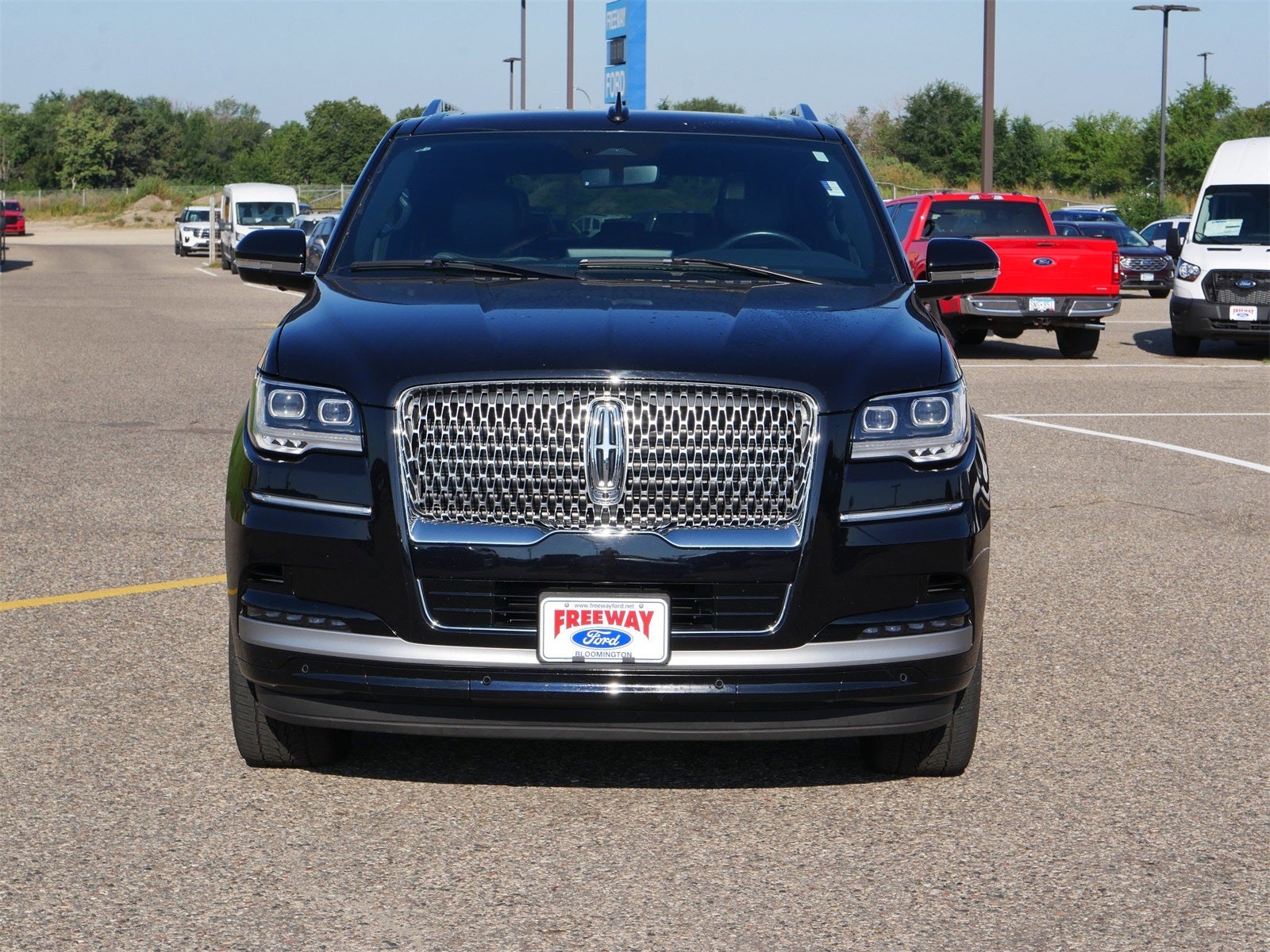 2024 Lincoln Navigator Premiere