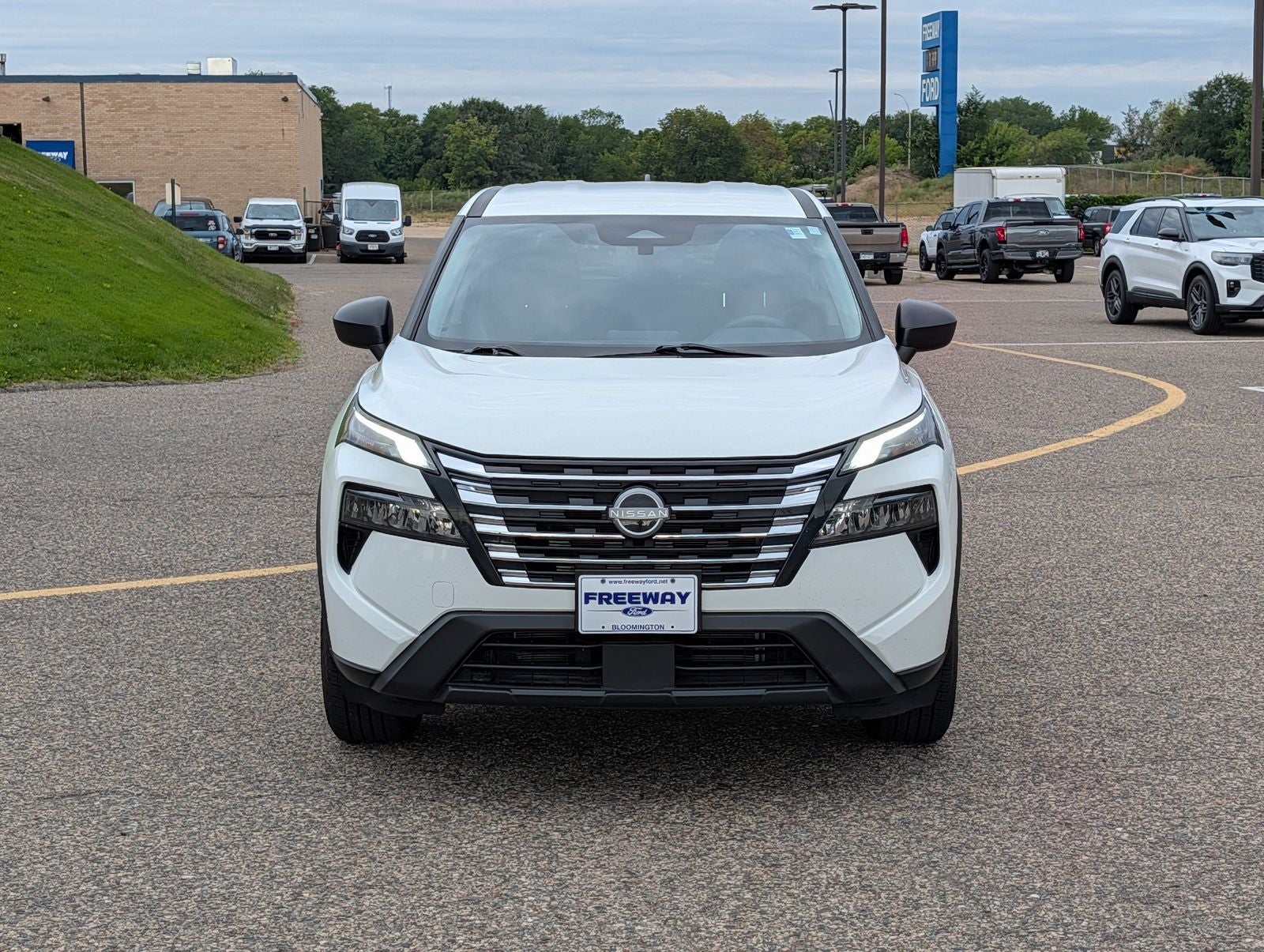 2024 Nissan Rogue S