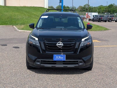 2023 Nissan Pathfinder SV