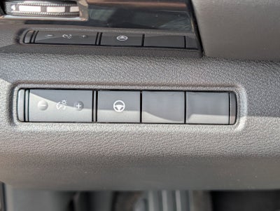 2023 Nissan Pathfinder SV