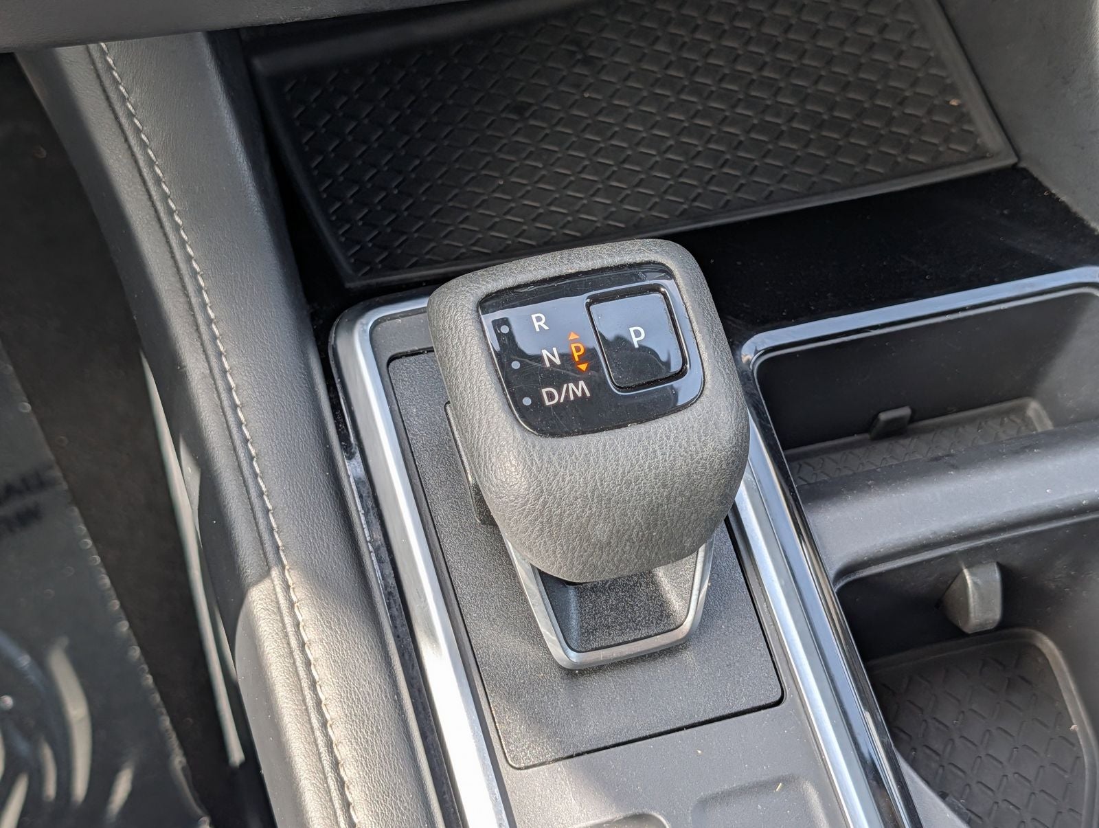 2023 Nissan Pathfinder SV