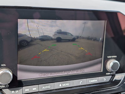 2023 Nissan Pathfinder SV