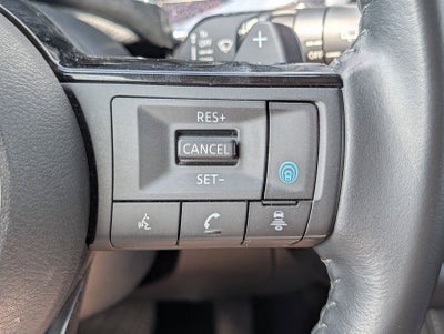 2023 Nissan Pathfinder SV