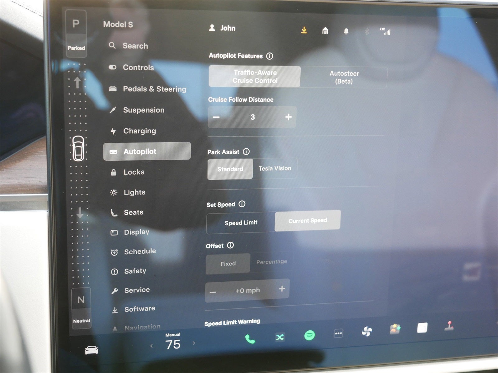 2022 Tesla Model S Base