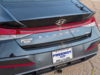 2024 Hyundai Elantra Hybrid Limited
