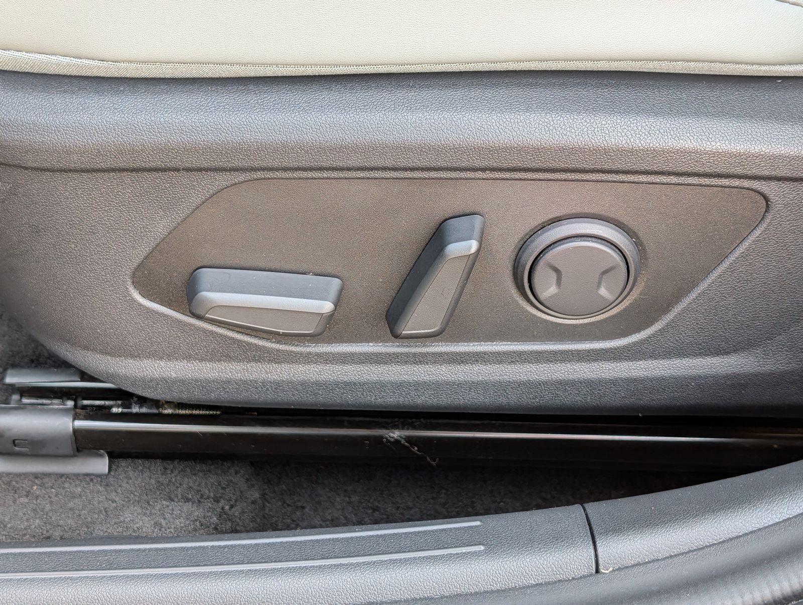 2024 Hyundai Elantra Hybrid Limited