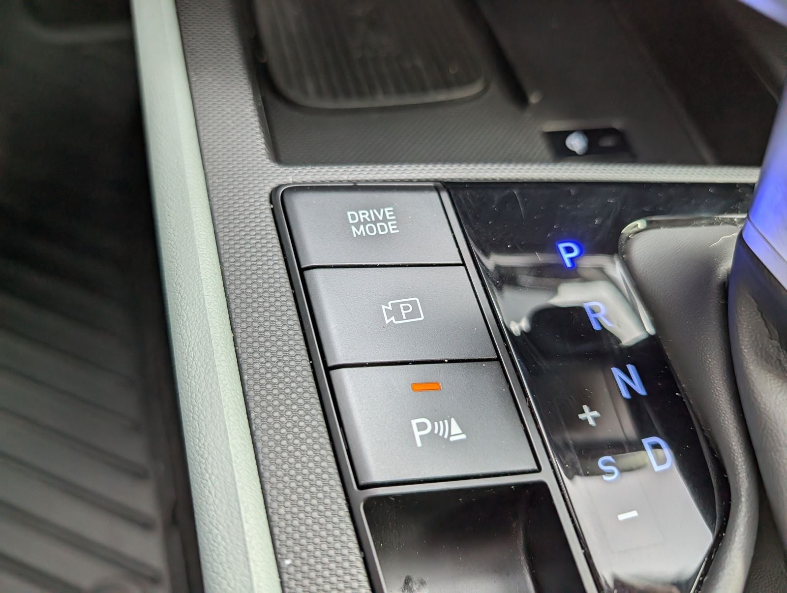 2024 Hyundai Elantra Hybrid Limited
