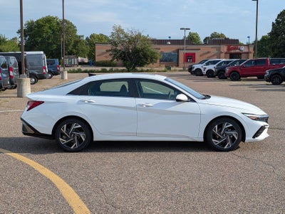2025 Hyundai Elantra SEL Convenience