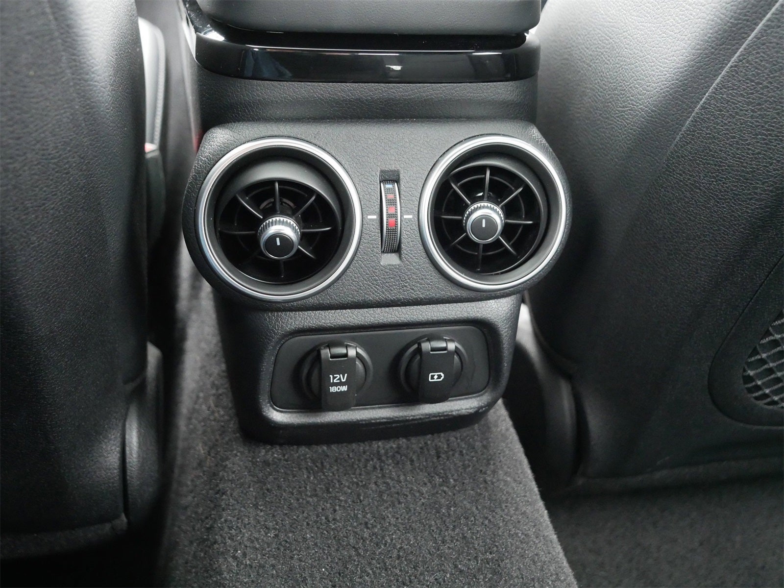 2023 Kia Stinger GT-Line