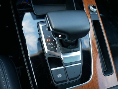 2023 Audi Q5 45 S line Premium quattro