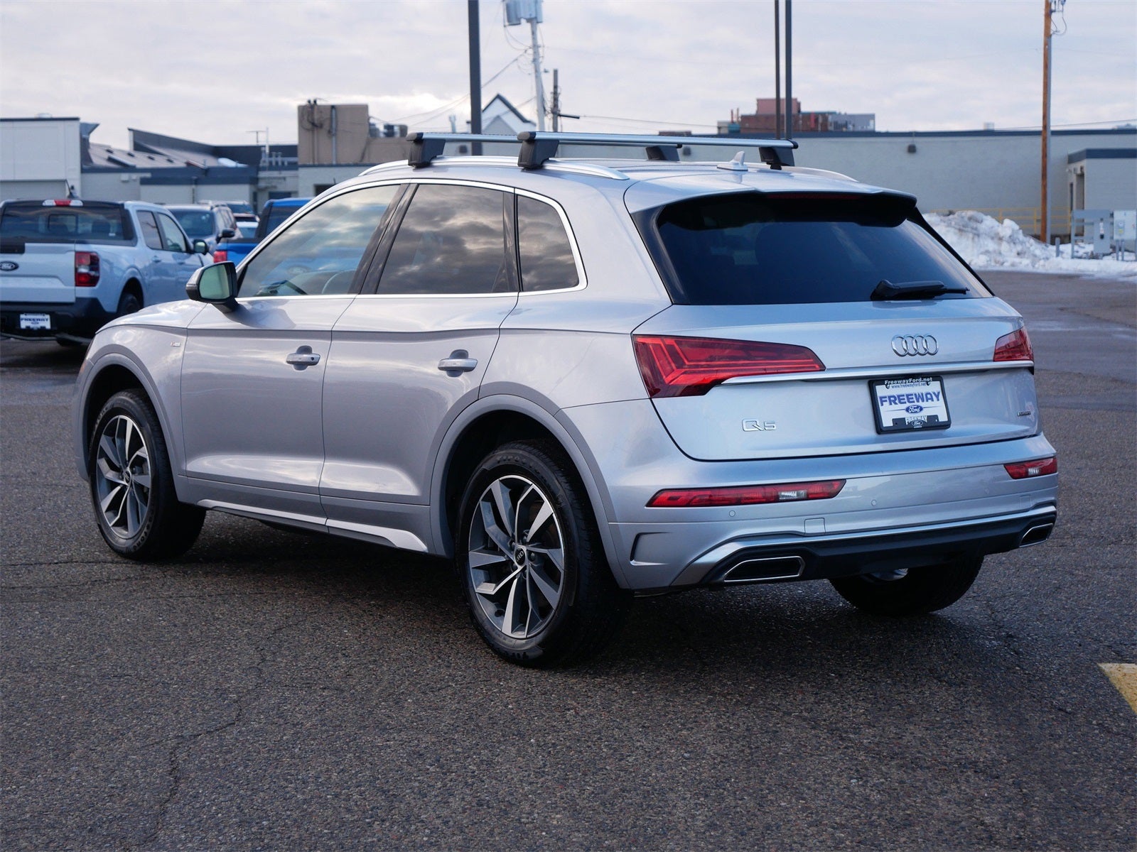 2023 Audi Q5 45 S line Premium quattro