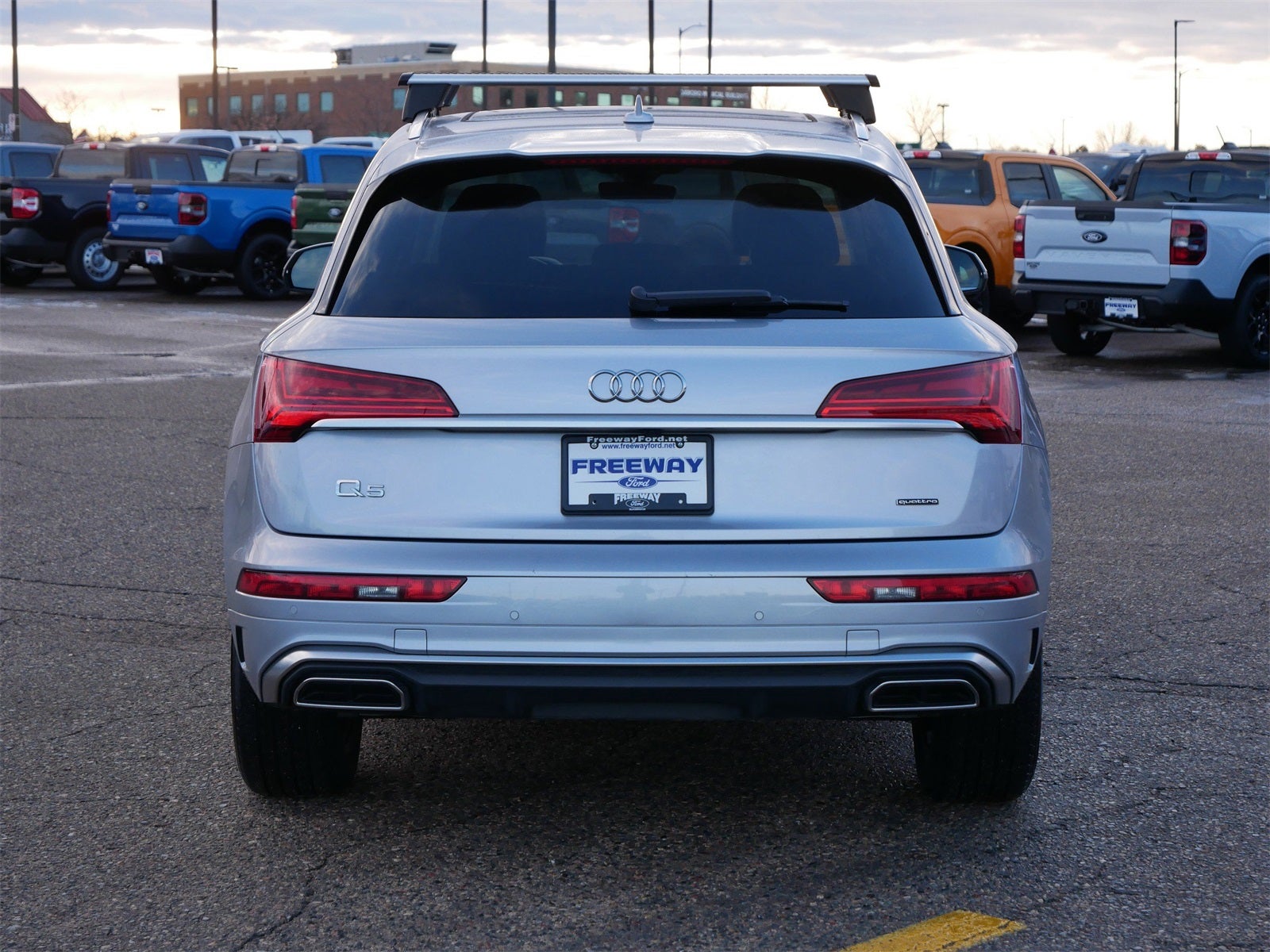 2023 Audi Q5 45 S line Premium quattro