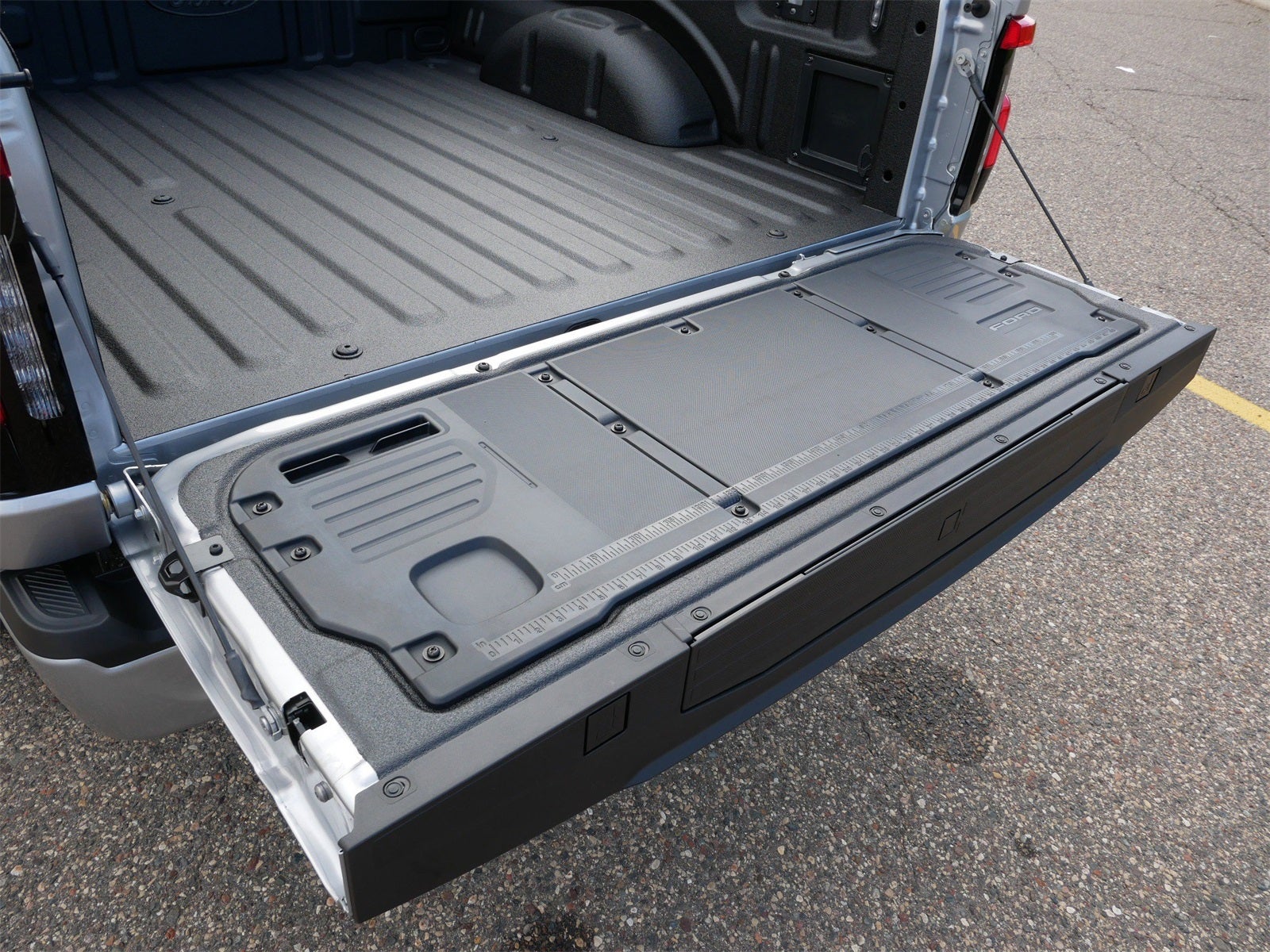 2025 Ford F-150 Lightning Flash™