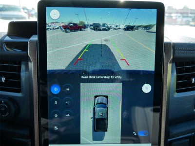 2025 Ford F-150 Lightning Lariat®