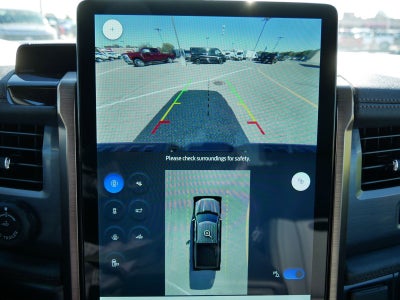 2025 Ford F-150 Lightning Lariat®