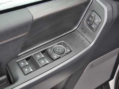 2025 Ford F-150 Lightning Lariat®