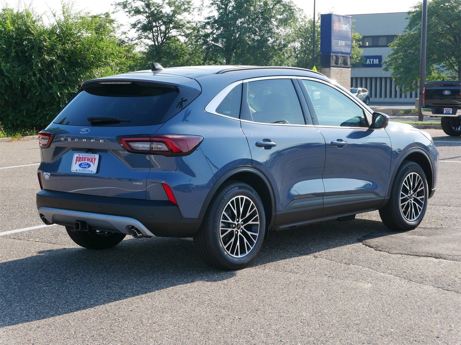 2025 Ford Escape Plug-In Hybrid Base