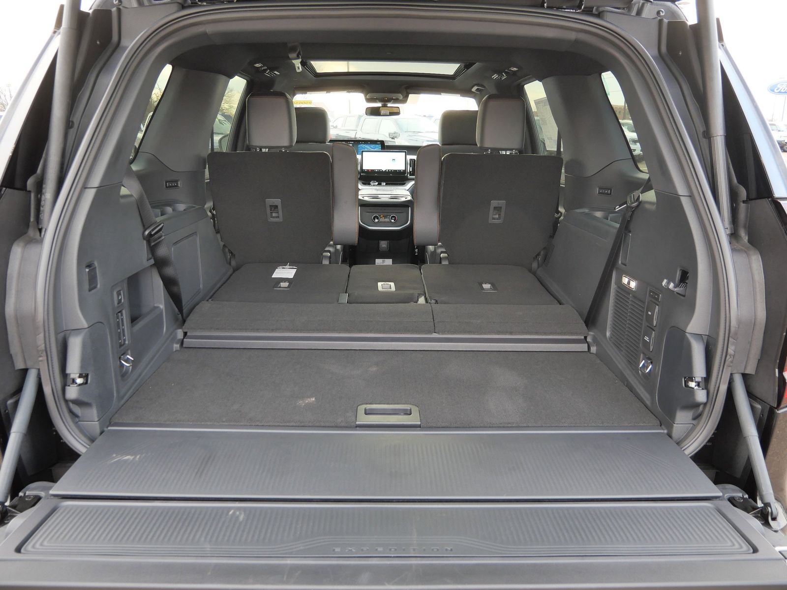 2025 Ford Expedition Tremor