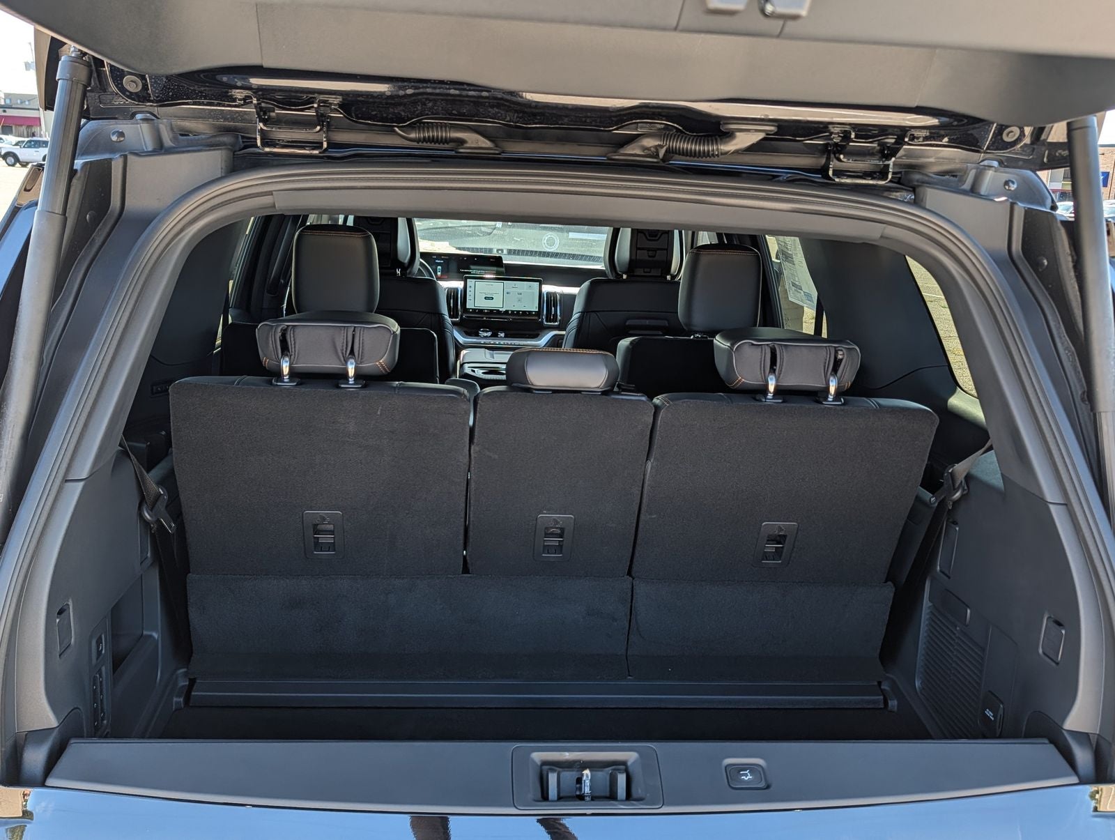 2027 Ford Expedition Tremor