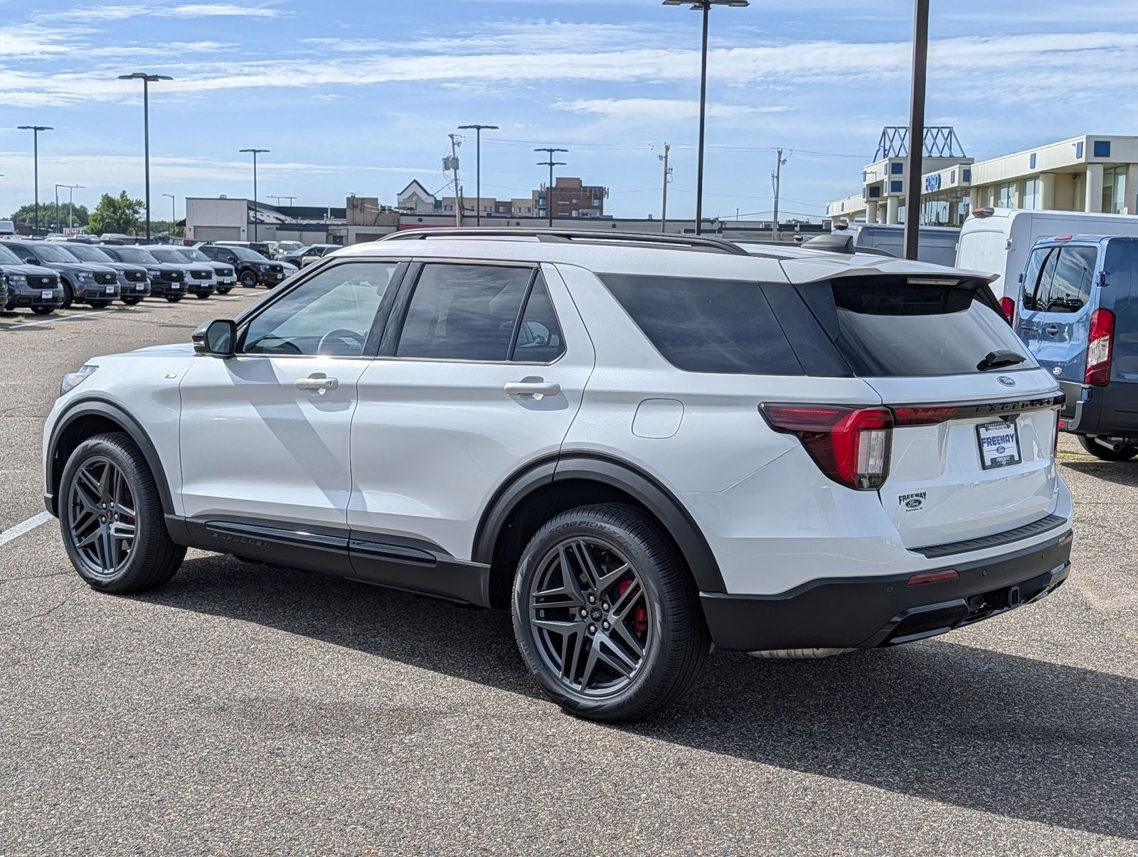 2026 Ford Explorer ST-Line
