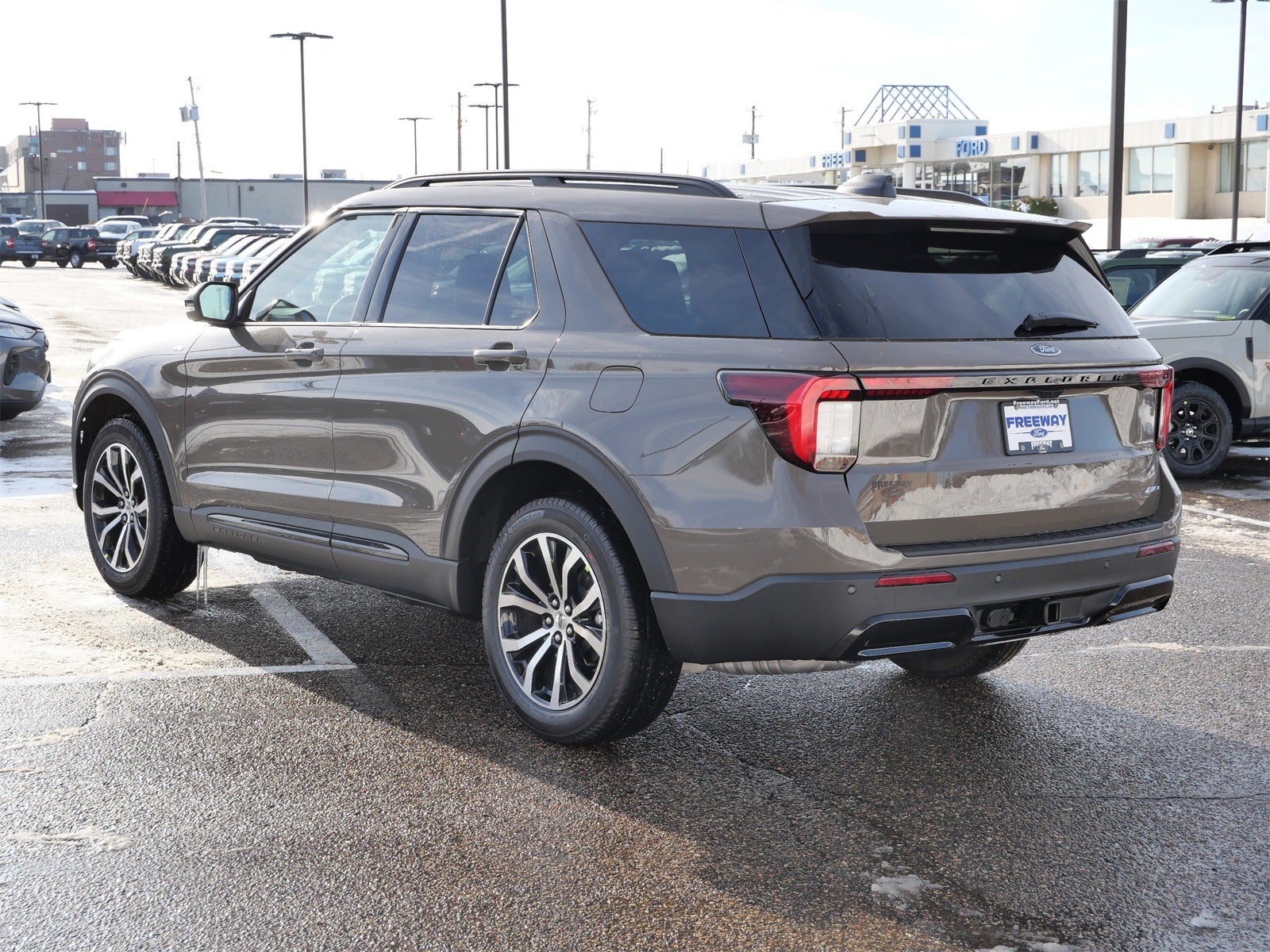 2026 Ford Explorer ST-Line