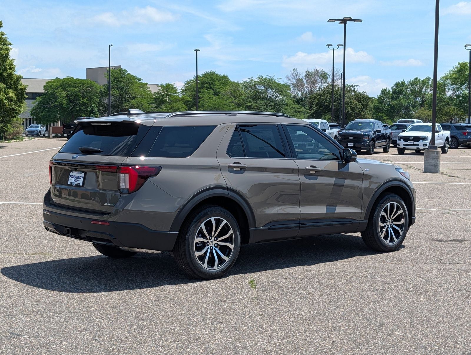 2026 Ford Explorer ST-Line